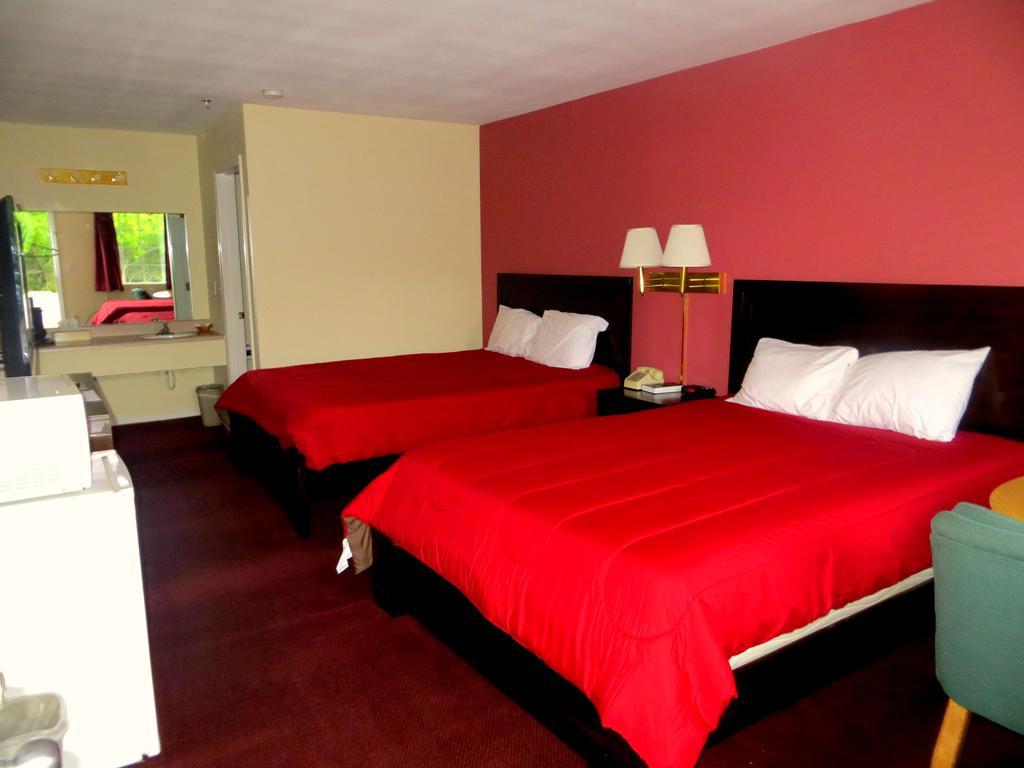 Peach Tree Inn Branson Quarto foto